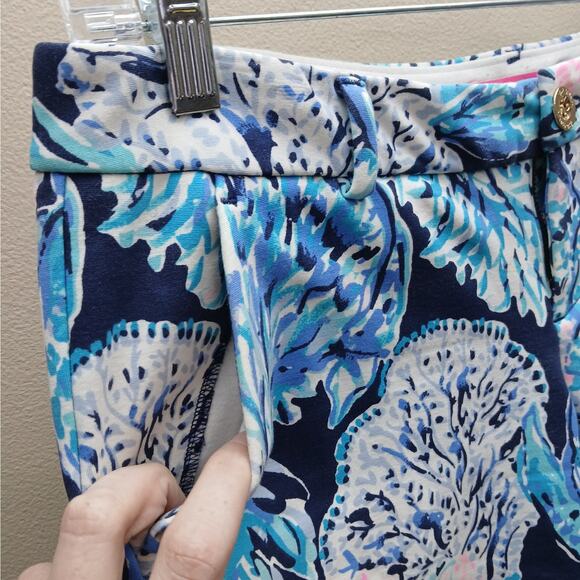 Lilly Pulitzer The Callahan Stretch Floral Print Party In Paradise Shorts Size 6 - Picture 6 of 9
